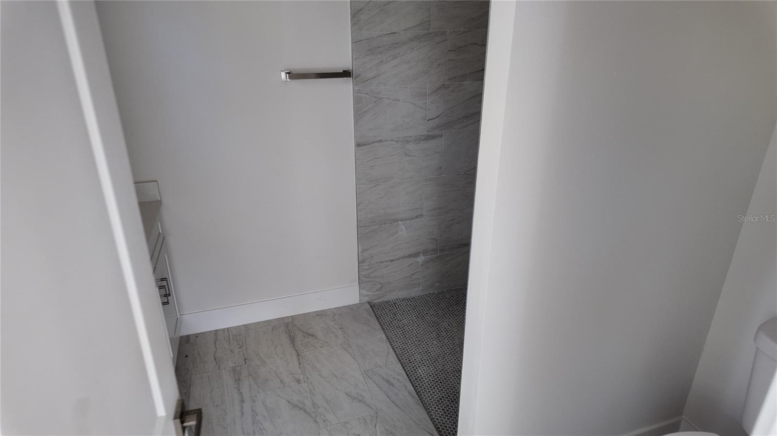 RAINBOW LAKES ESTATE - Residential