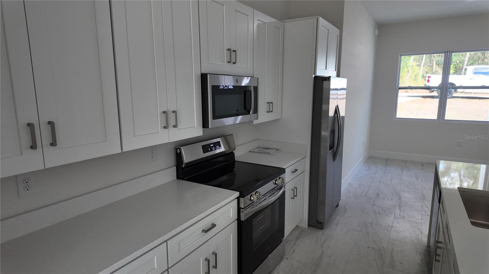 RAINBOW LAKES ESTATE - Residential