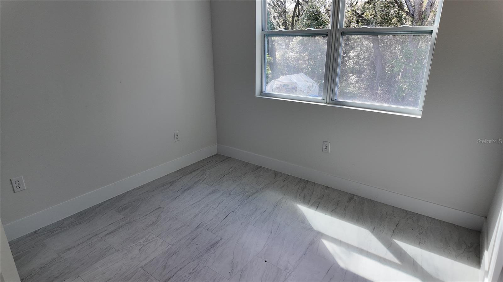 RAINBOW LAKES ESTATE - Residential