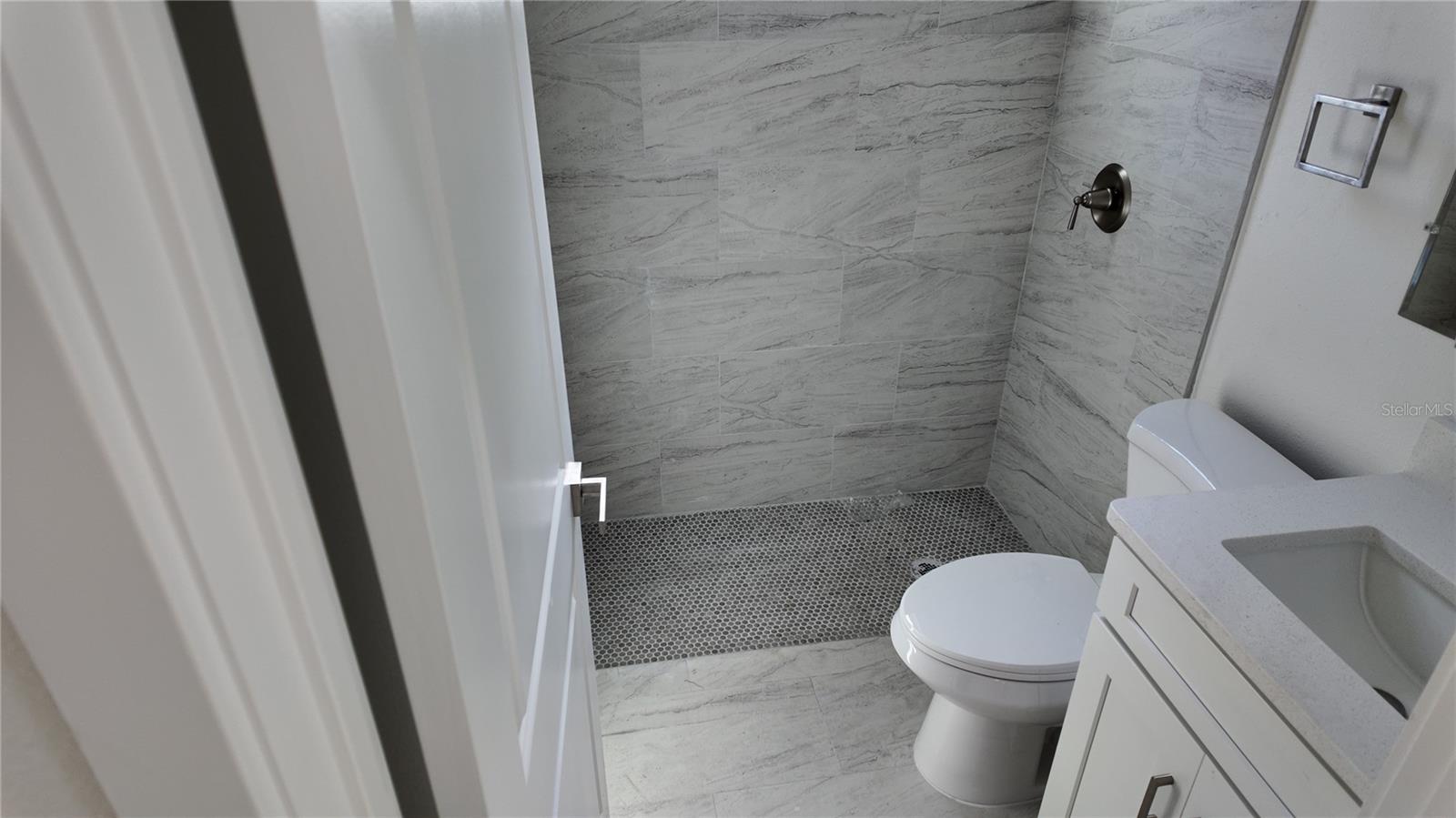 RAINBOW LAKES ESTATE - Residential