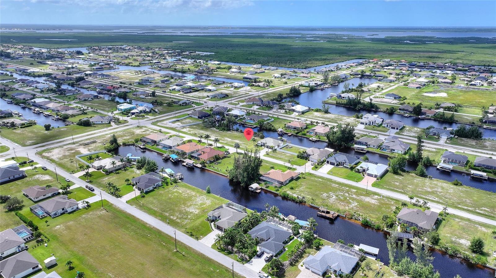 CAPE CORAL - Land