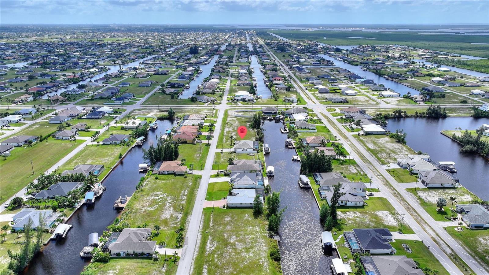 CAPE CORAL - Land