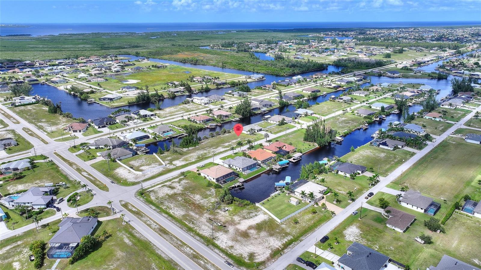 CAPE CORAL - Land