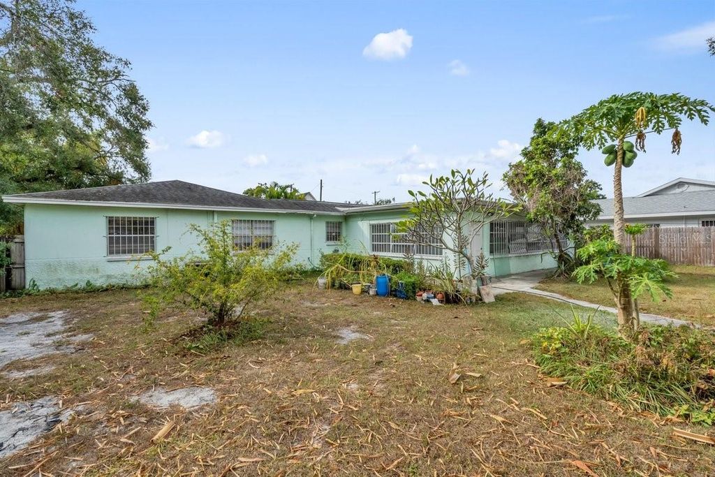 Photo of 1712 E Caracas Street, Tampa, FL 33610 (MLS # A4671649)