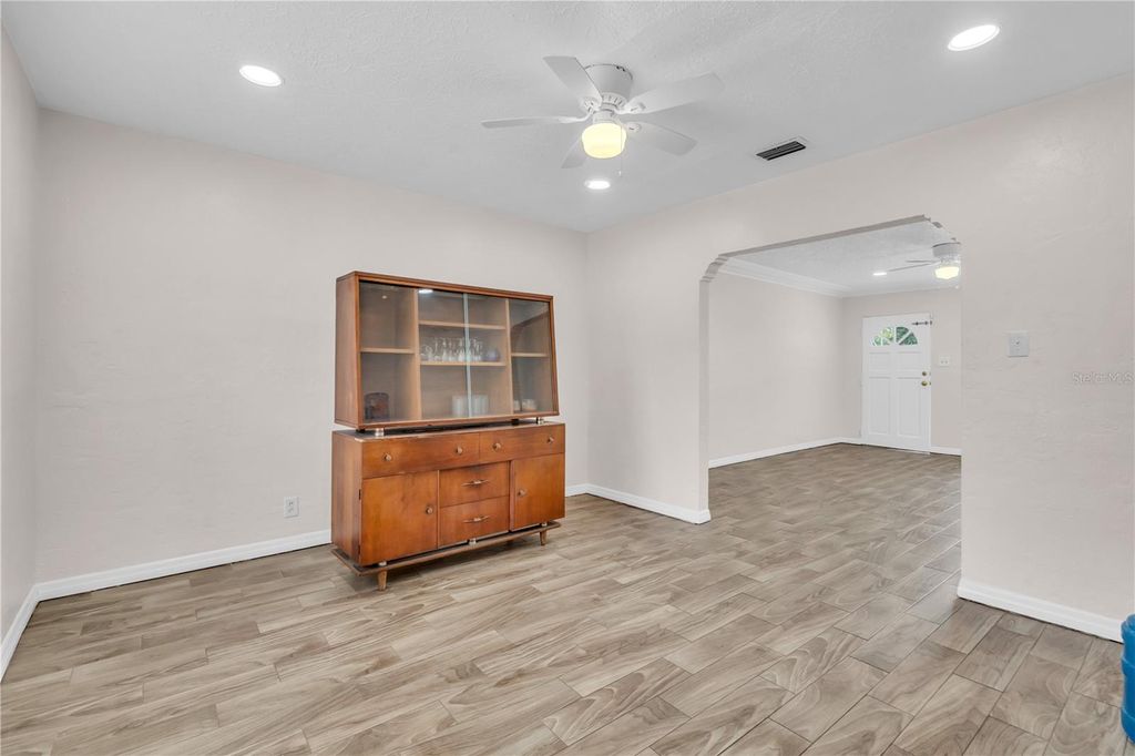 Photo of 1712 E Caracas Street, Tampa, FL 33610 (MLS # A4671649)