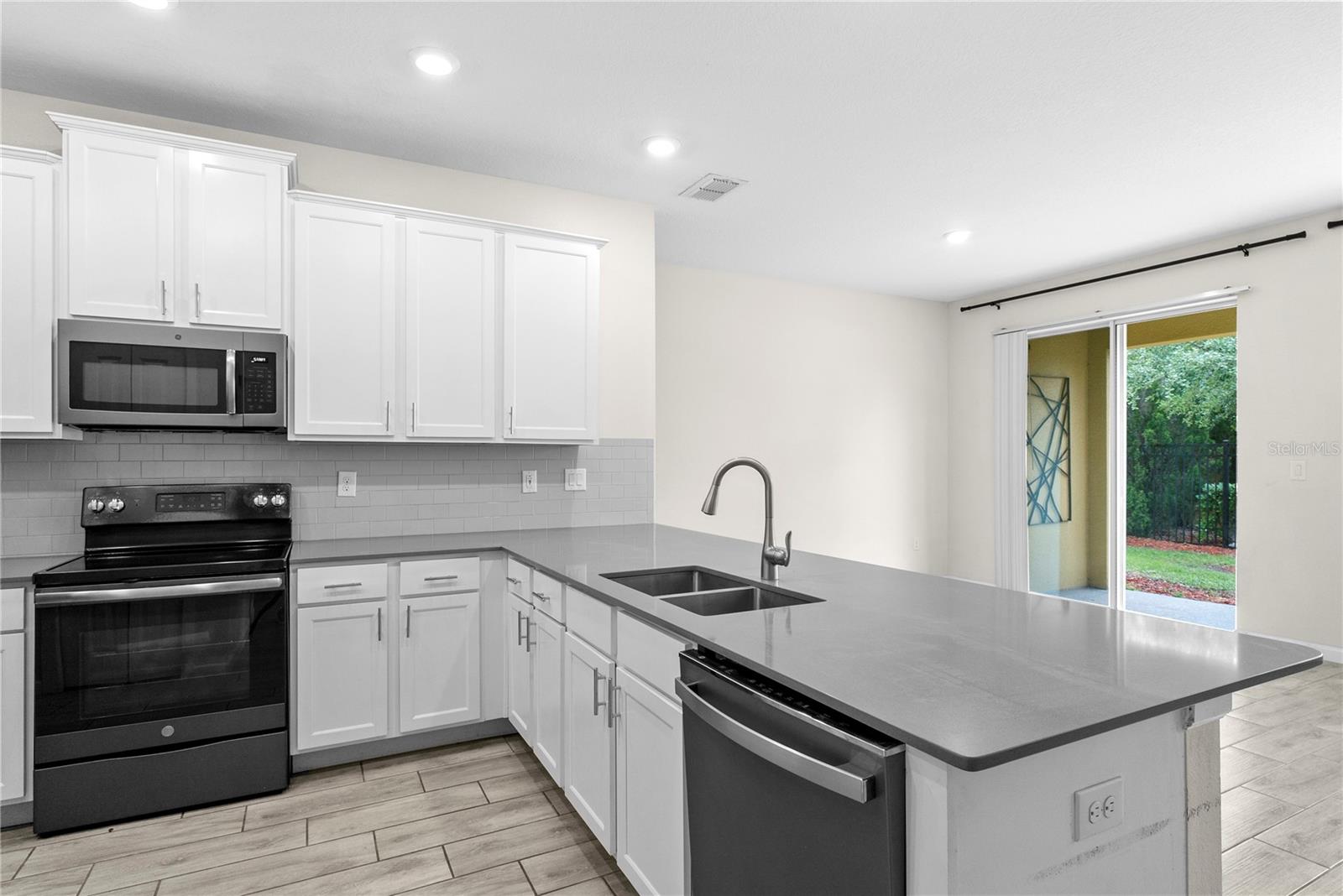 ECON TRAILS PHASE 1 95/115 LOT 16 - Residential
