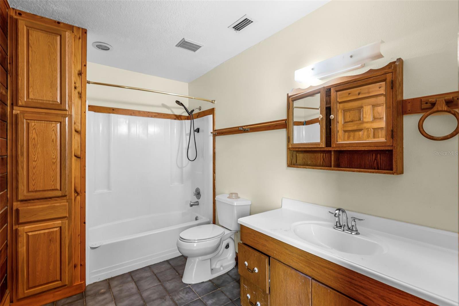 HIGHLANDS NORTH - Residential