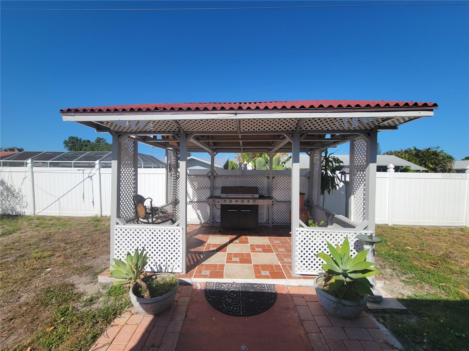 912 62ND STREET COURT W