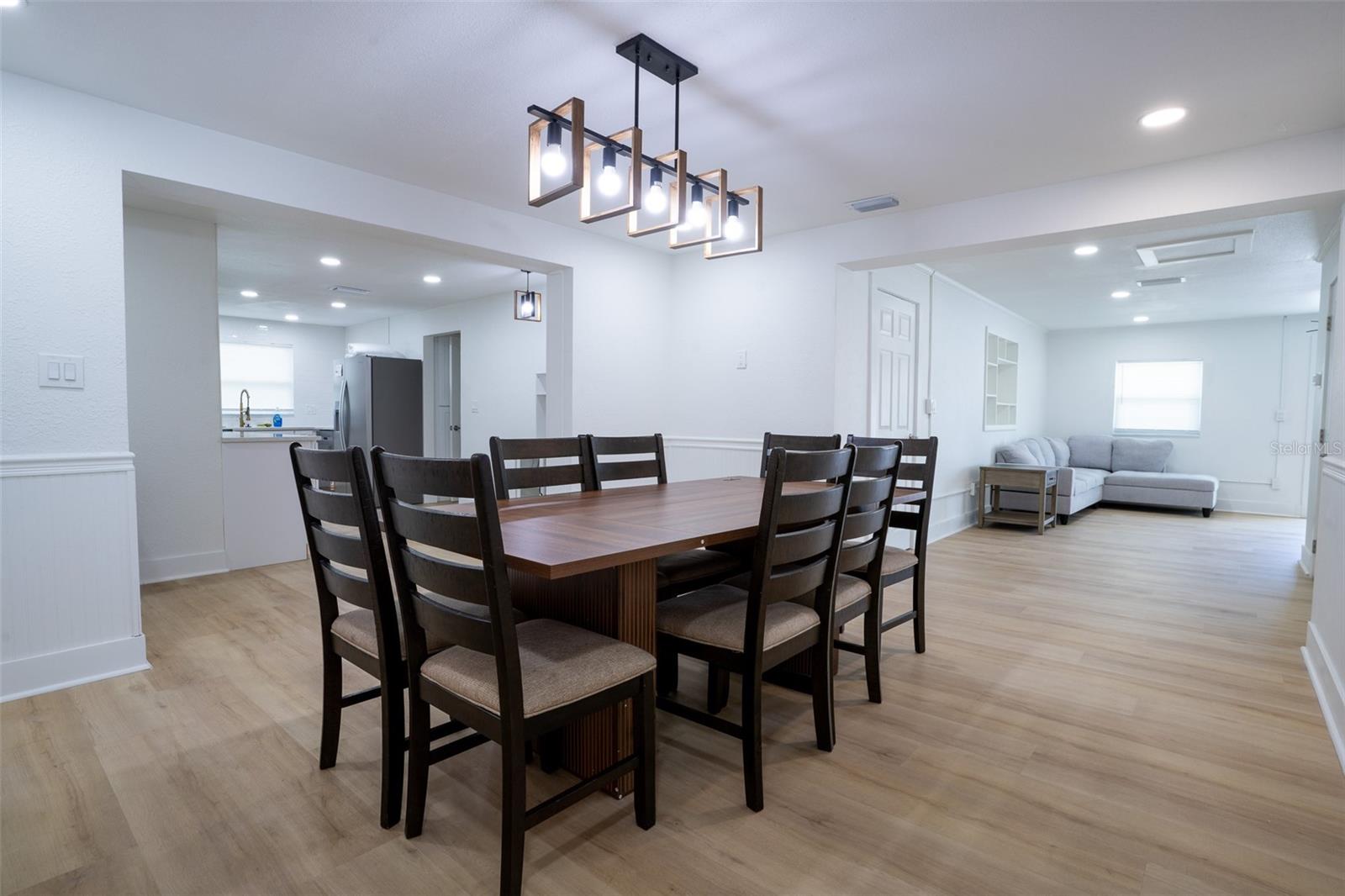 CHARGANA RIDGE MANOR - Residential