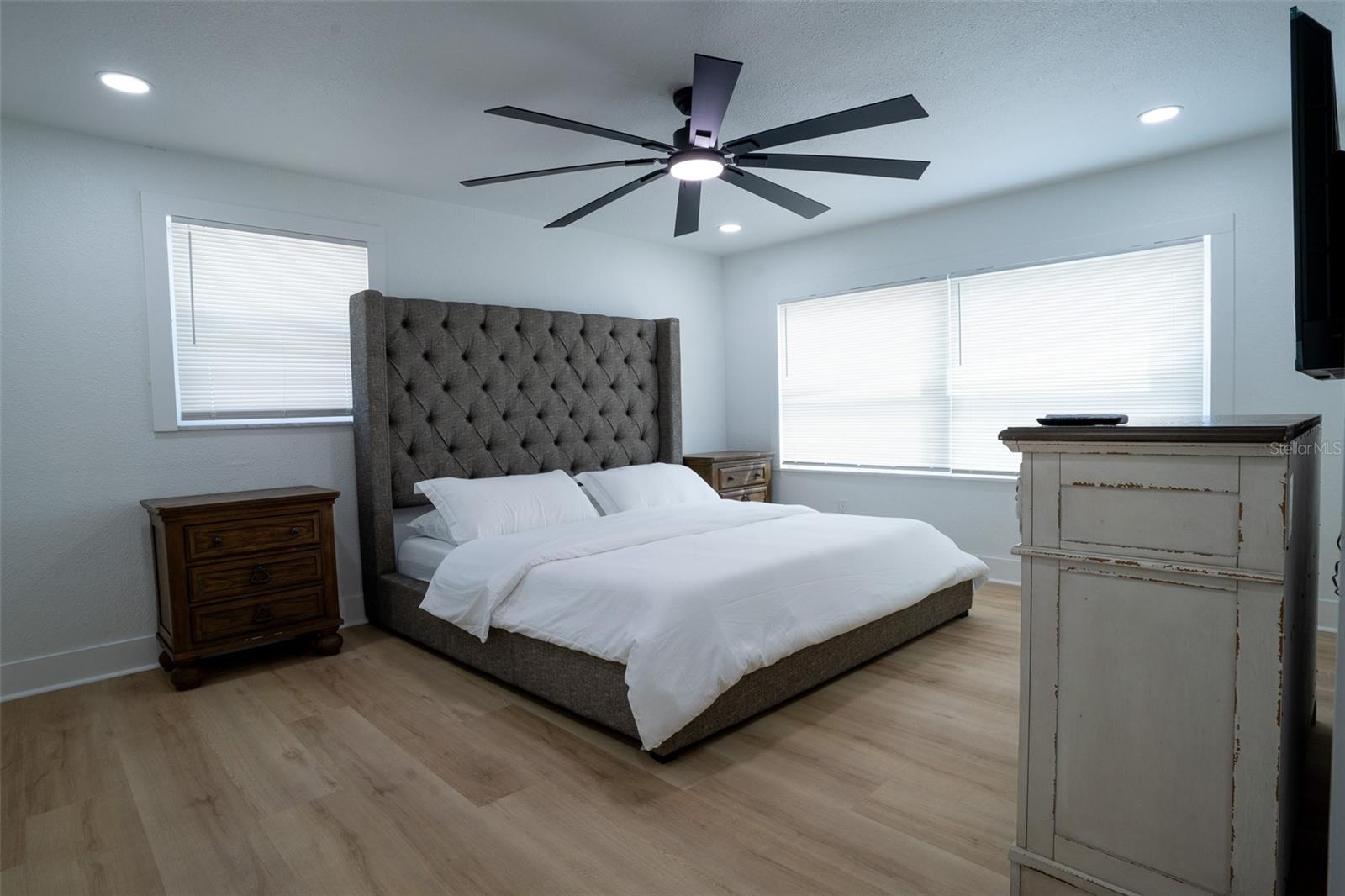 CHARGANA RIDGE MANOR - Residential