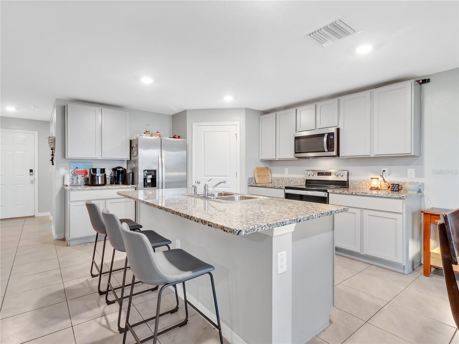 SERENO PH 8A - Residential Lease