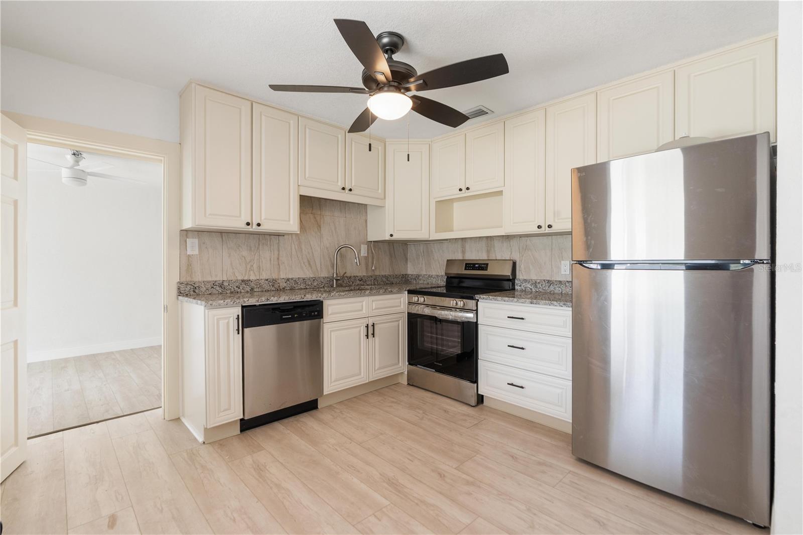 SEMINOLE POINT - Residential Income