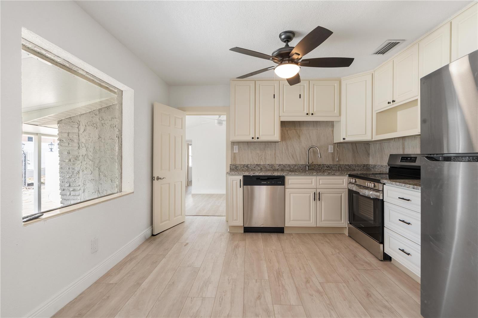 SEMINOLE POINT - Residential Income