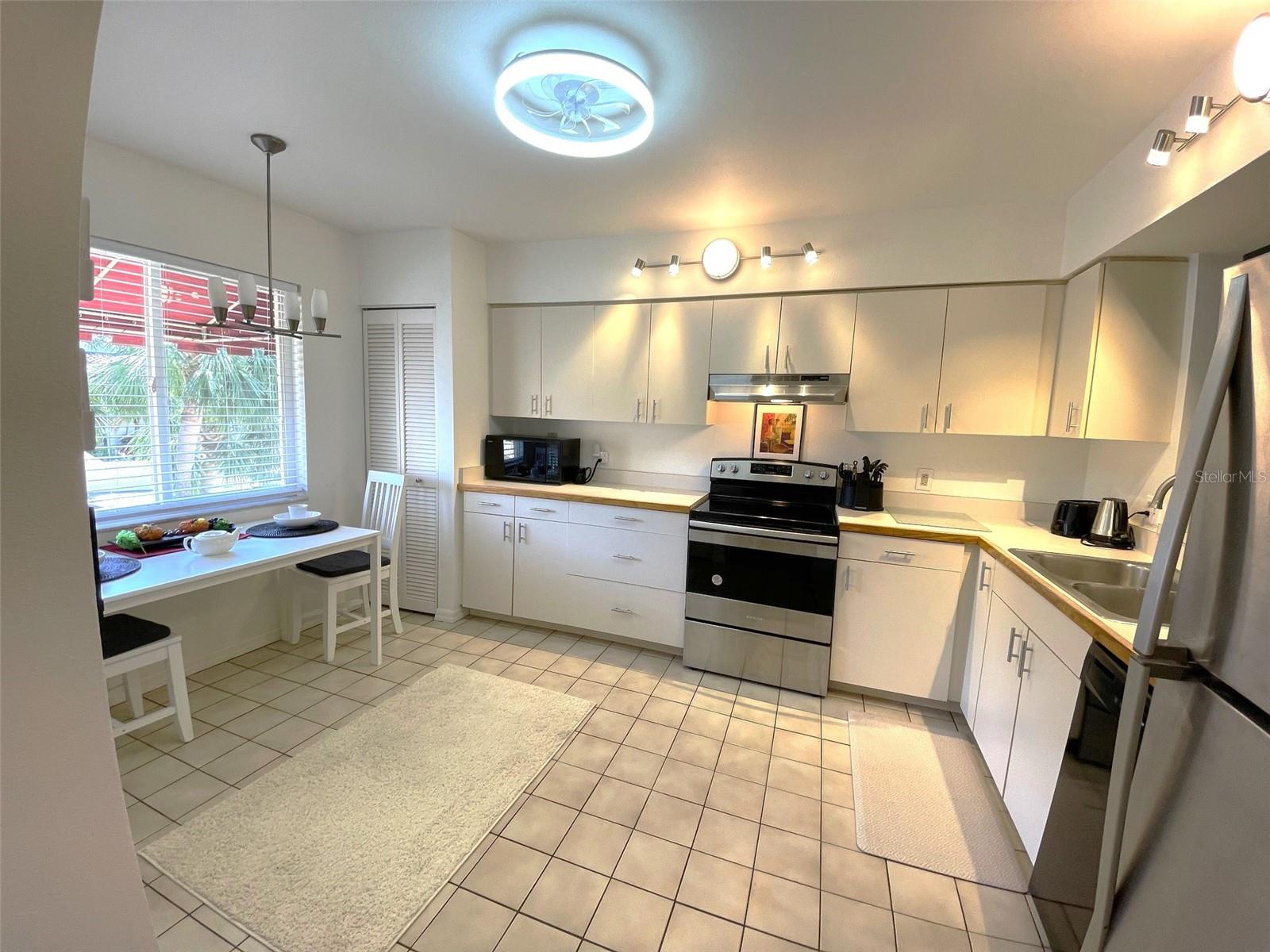 VIZCAYA CONDO - Residential Lease