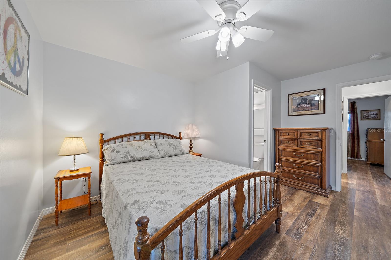 VENICE GARDENS TOWNEPARK - Residential