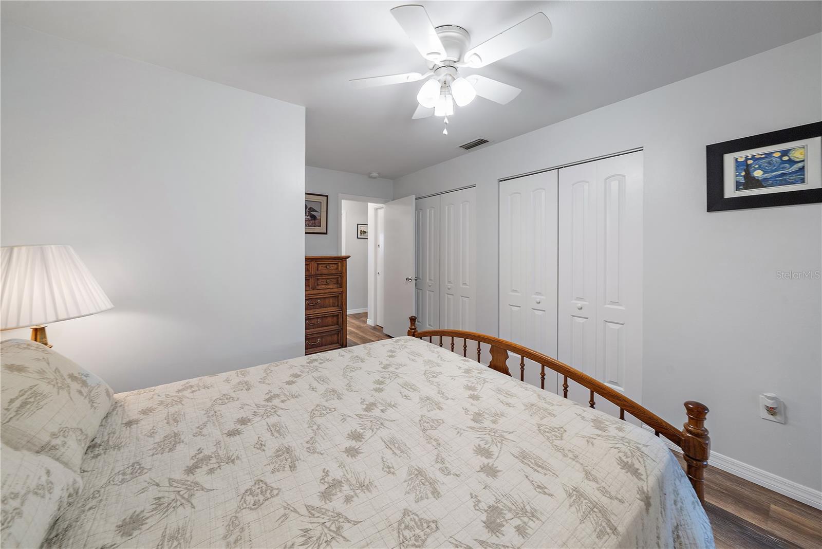 VENICE GARDENS TOWNEPARK - Residential