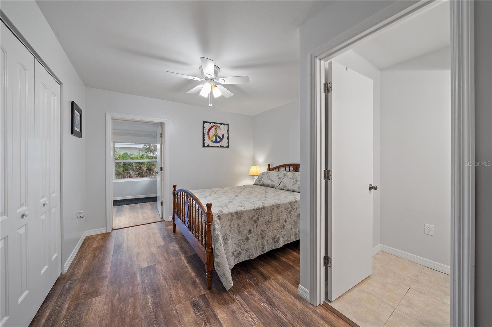VENICE GARDENS TOWNEPARK - Residential