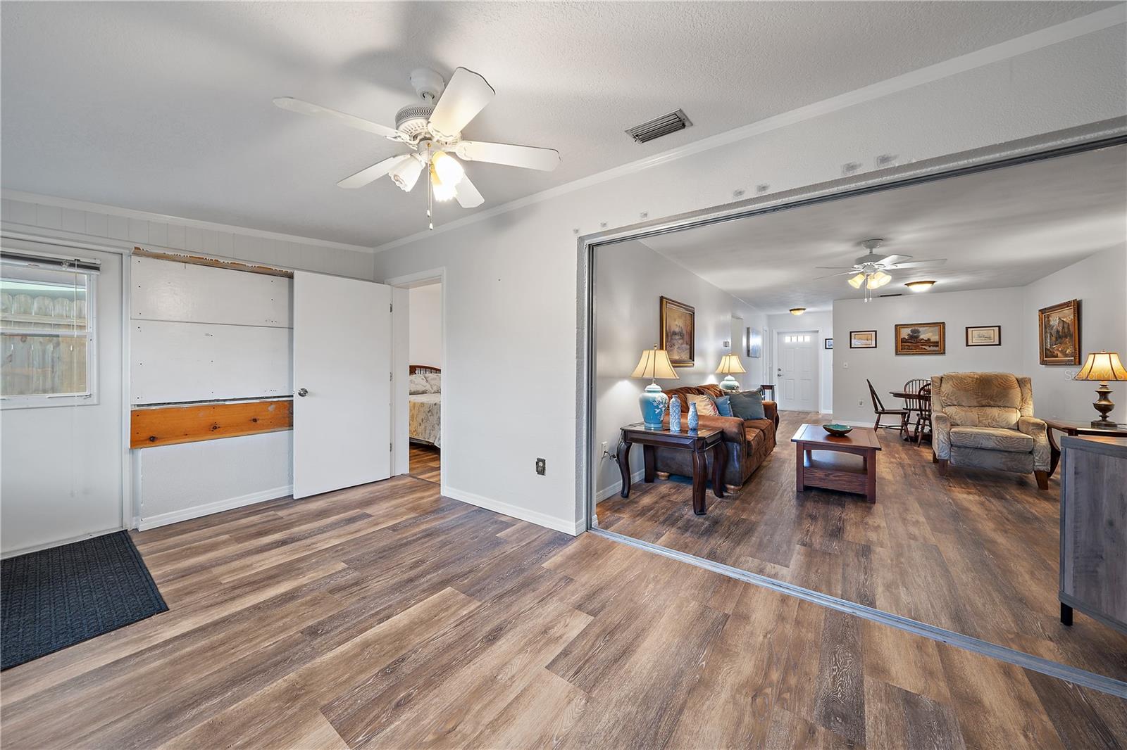 VENICE GARDENS TOWNEPARK - Residential
