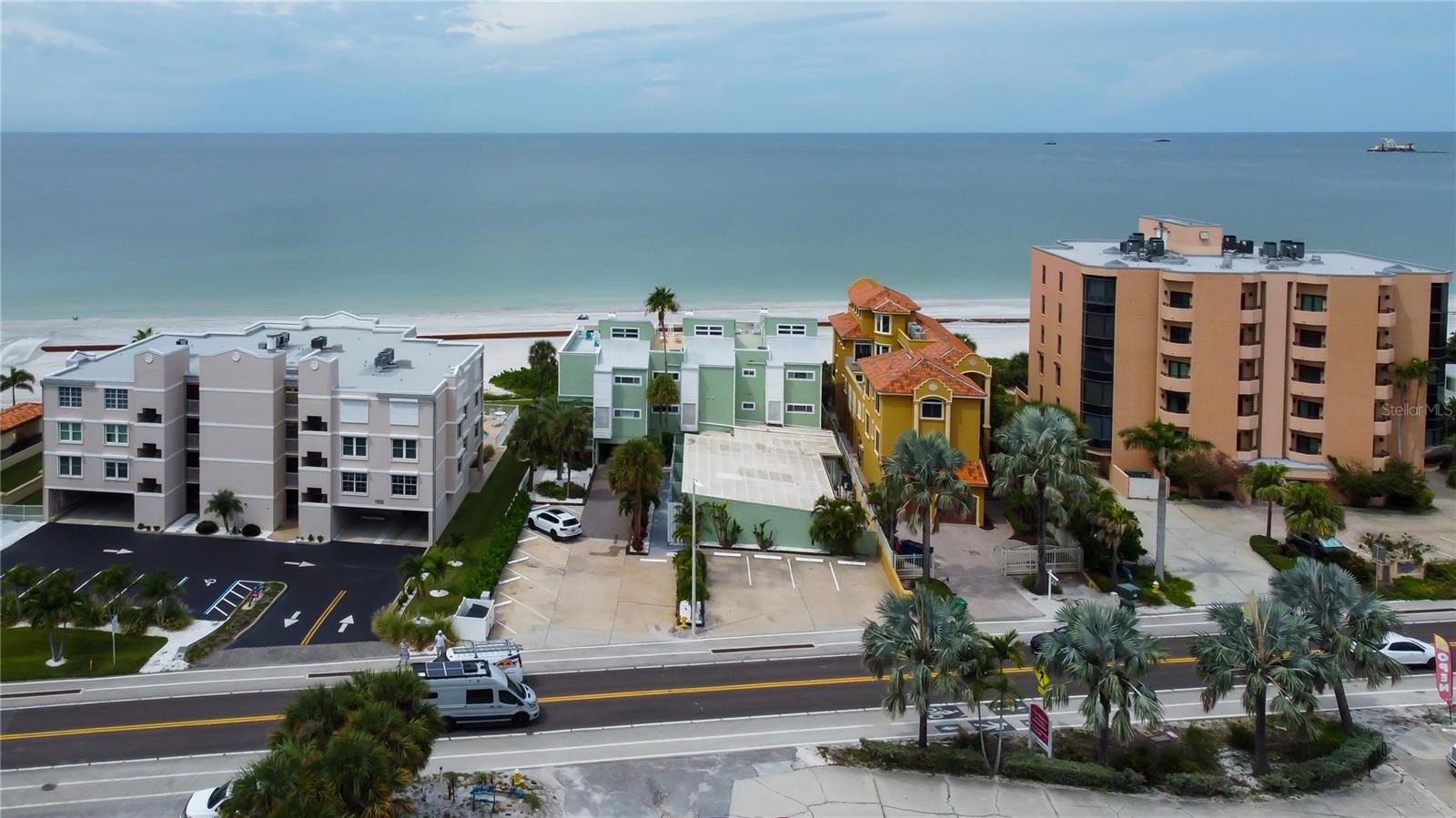 SUNPLACE CONDO - Residential