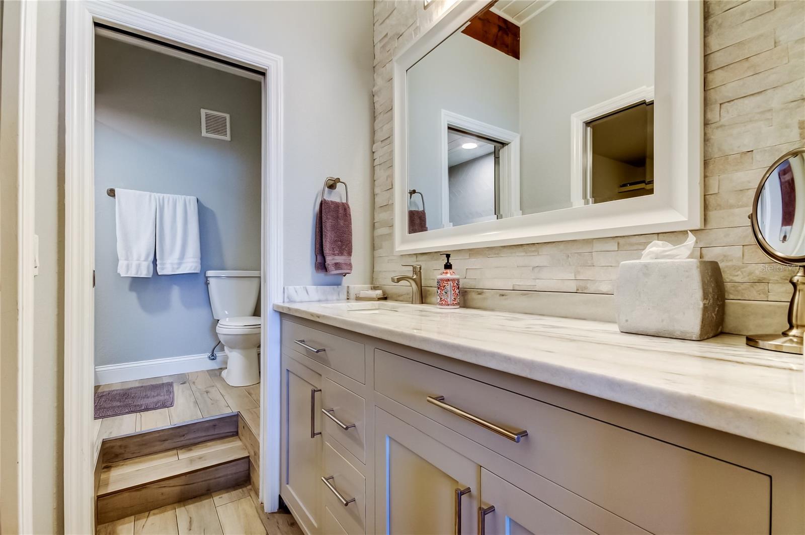 SUNPLACE CONDO - Residential