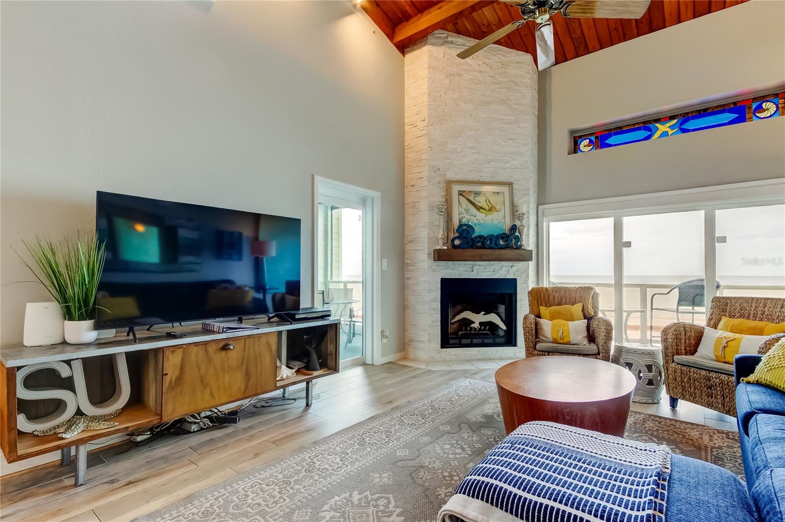 SUNPLACE CONDO - Residential