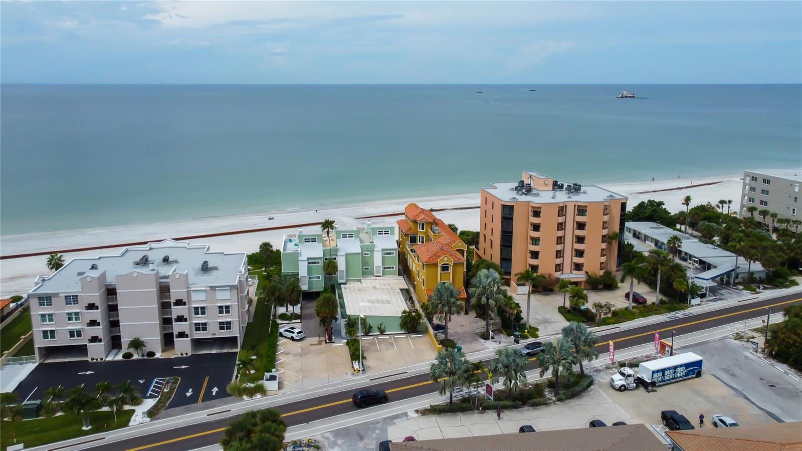 SUNPLACE CONDO - Residential