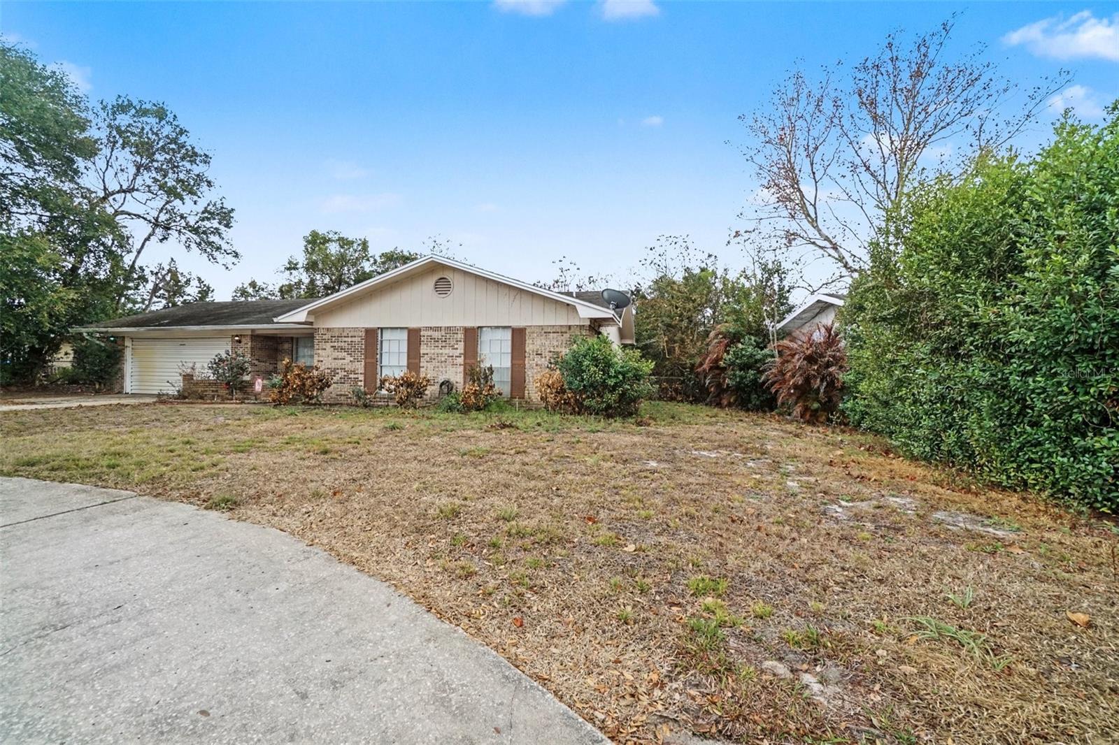 DELTONA - Residential