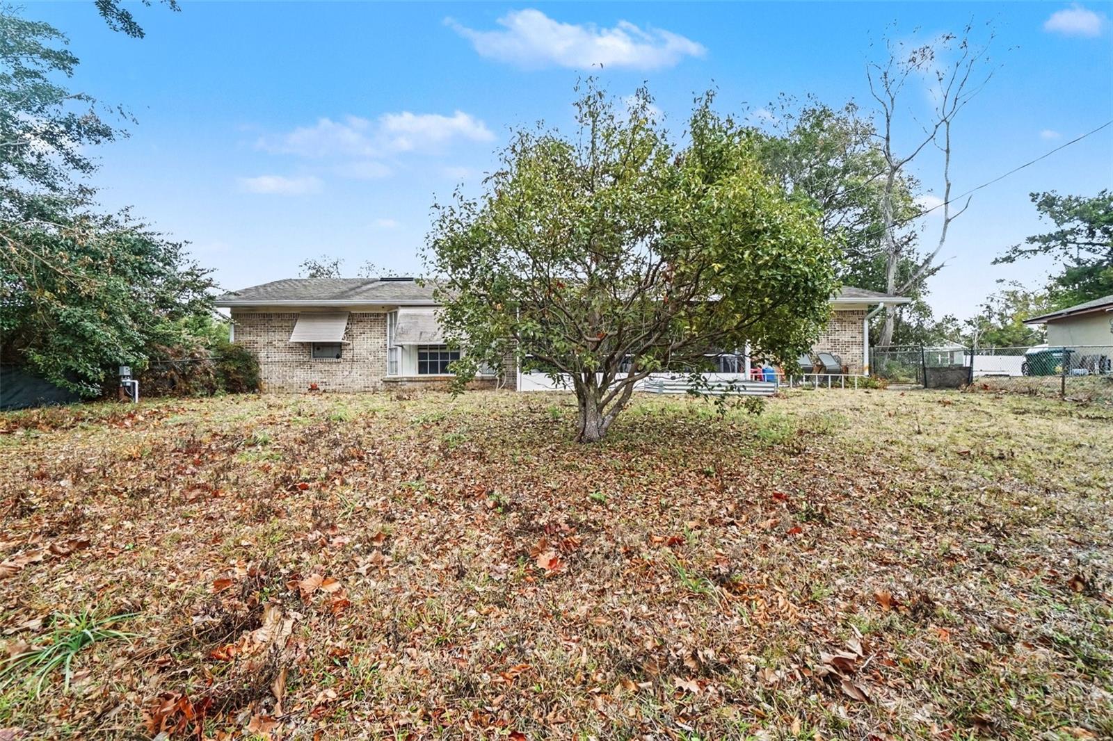 DELTONA - Residential