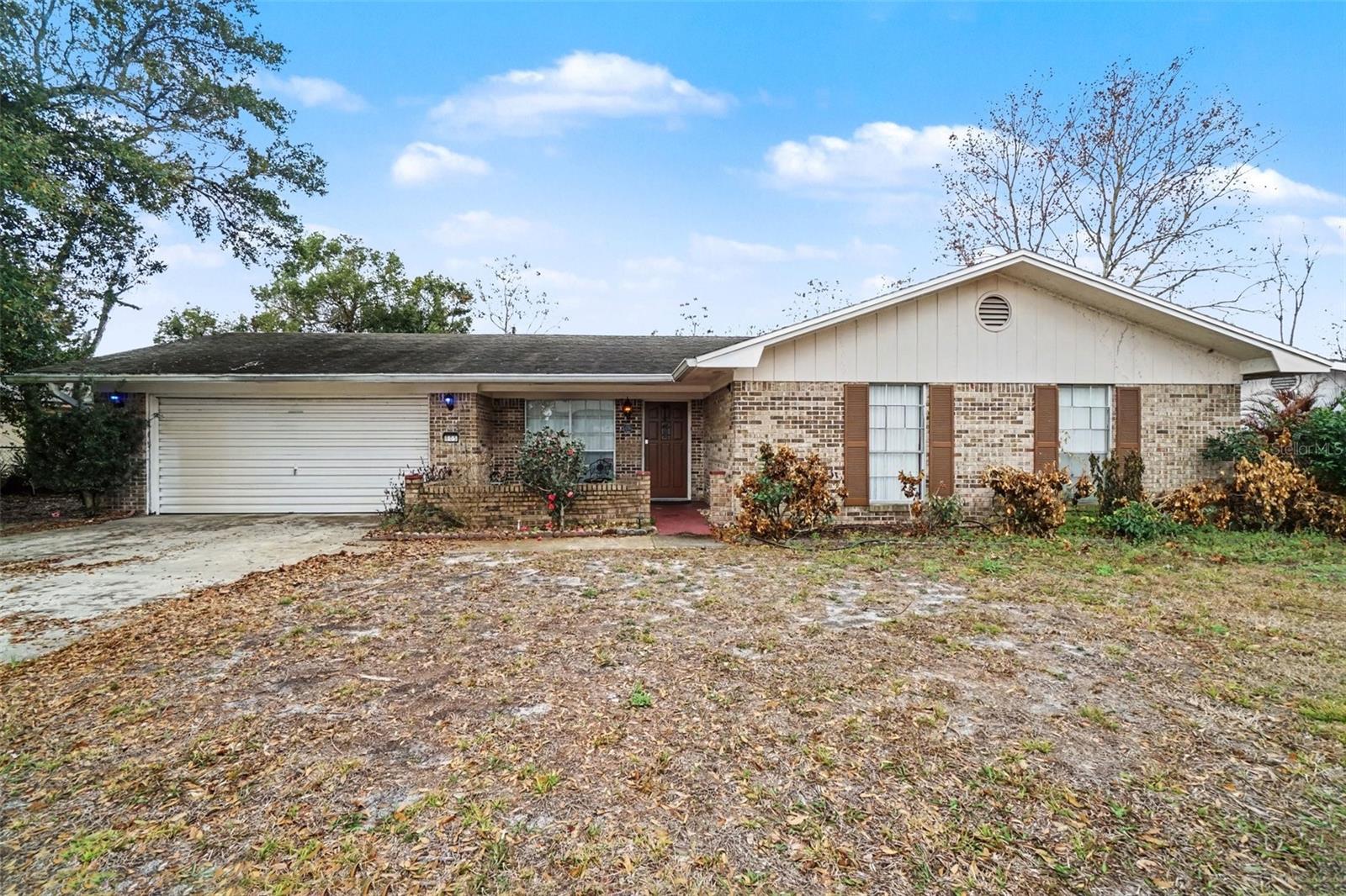 DELTONA - Residential