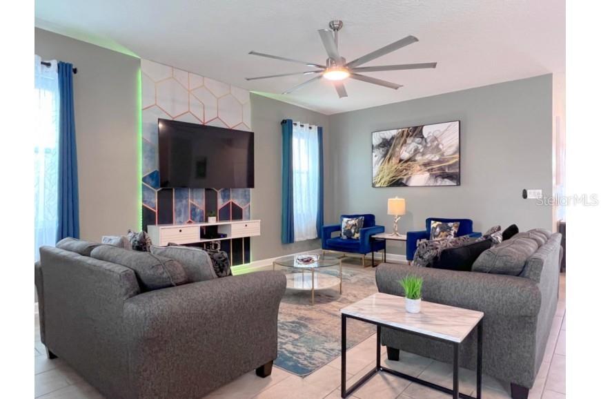 4544 TARGET BOULEVARD