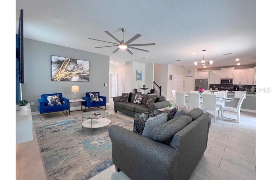 4544 TARGET BOULEVARD