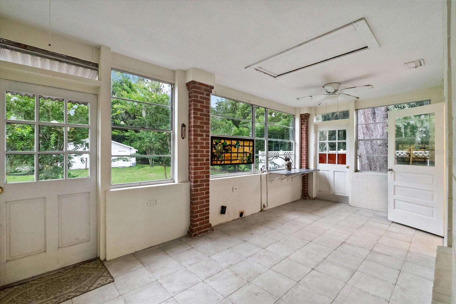 RIDGELAND - Residential