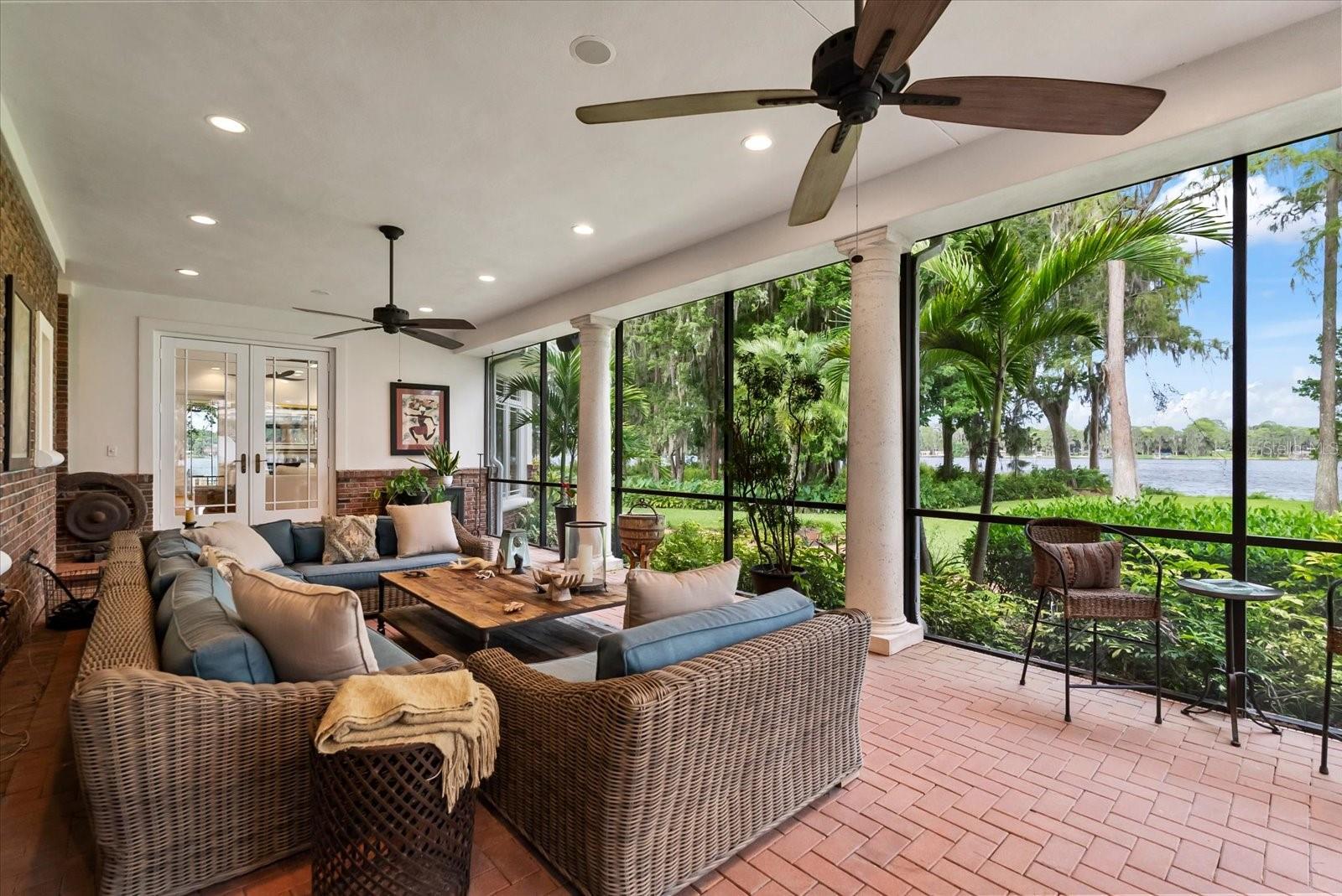 RIDGELAND - Residential