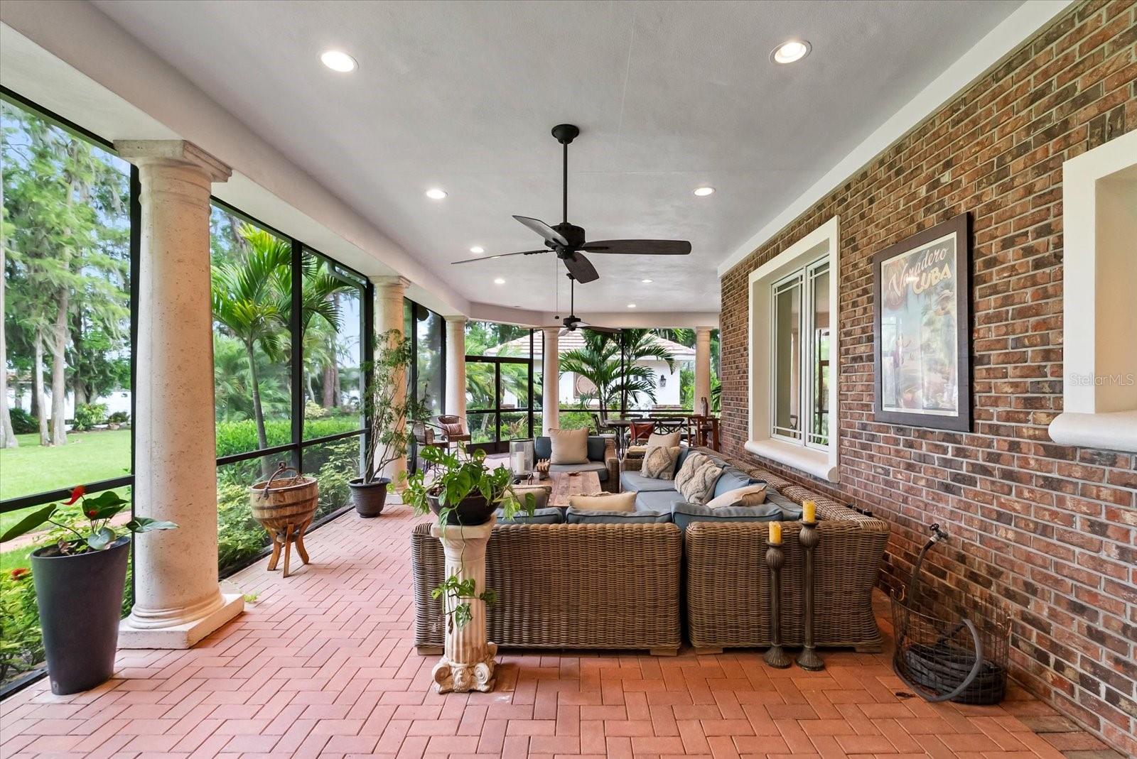 RIDGELAND - Residential