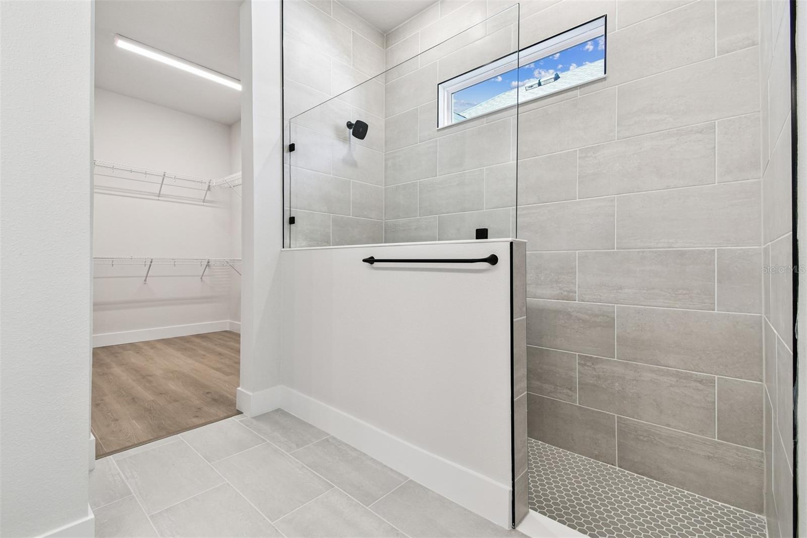 EMERALD LANDING AT WATERSIDE - Residential