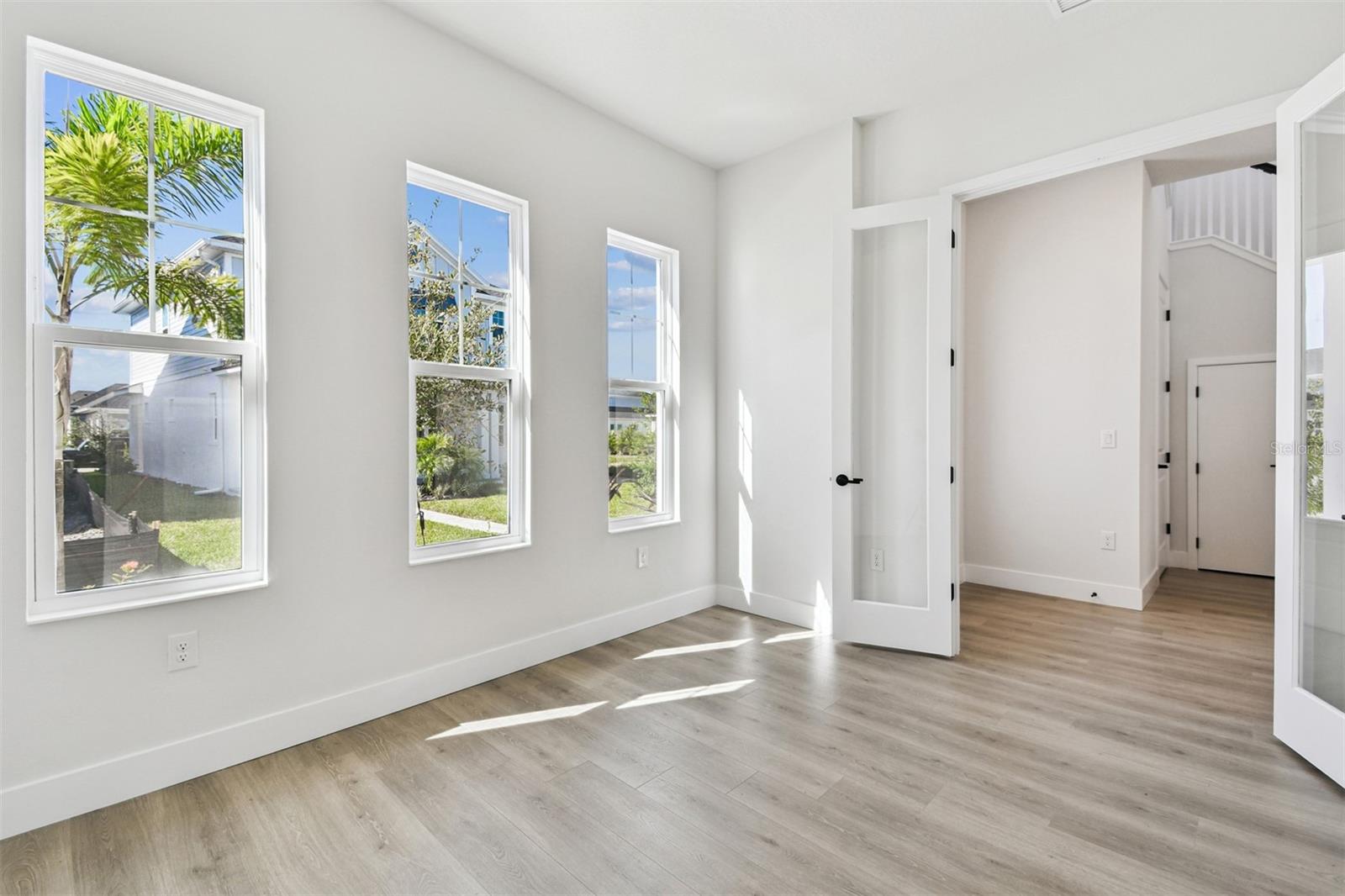 EMERALD LANDING AT WATERSIDE - Residential
