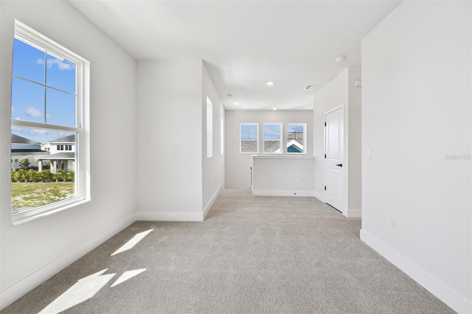 EMERALD LANDING AT WATERSIDE - Residential