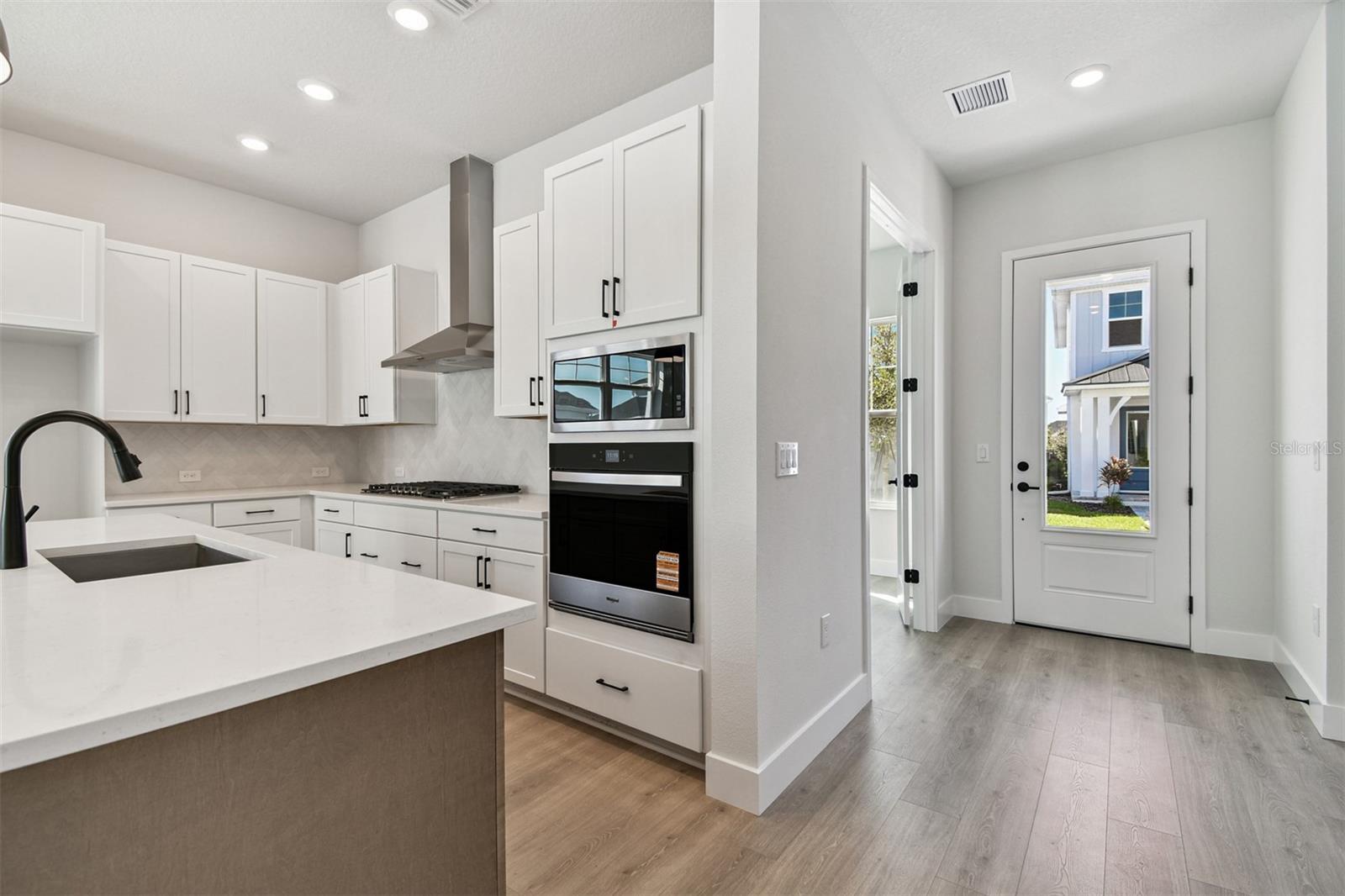 7267 KODIAK LANE