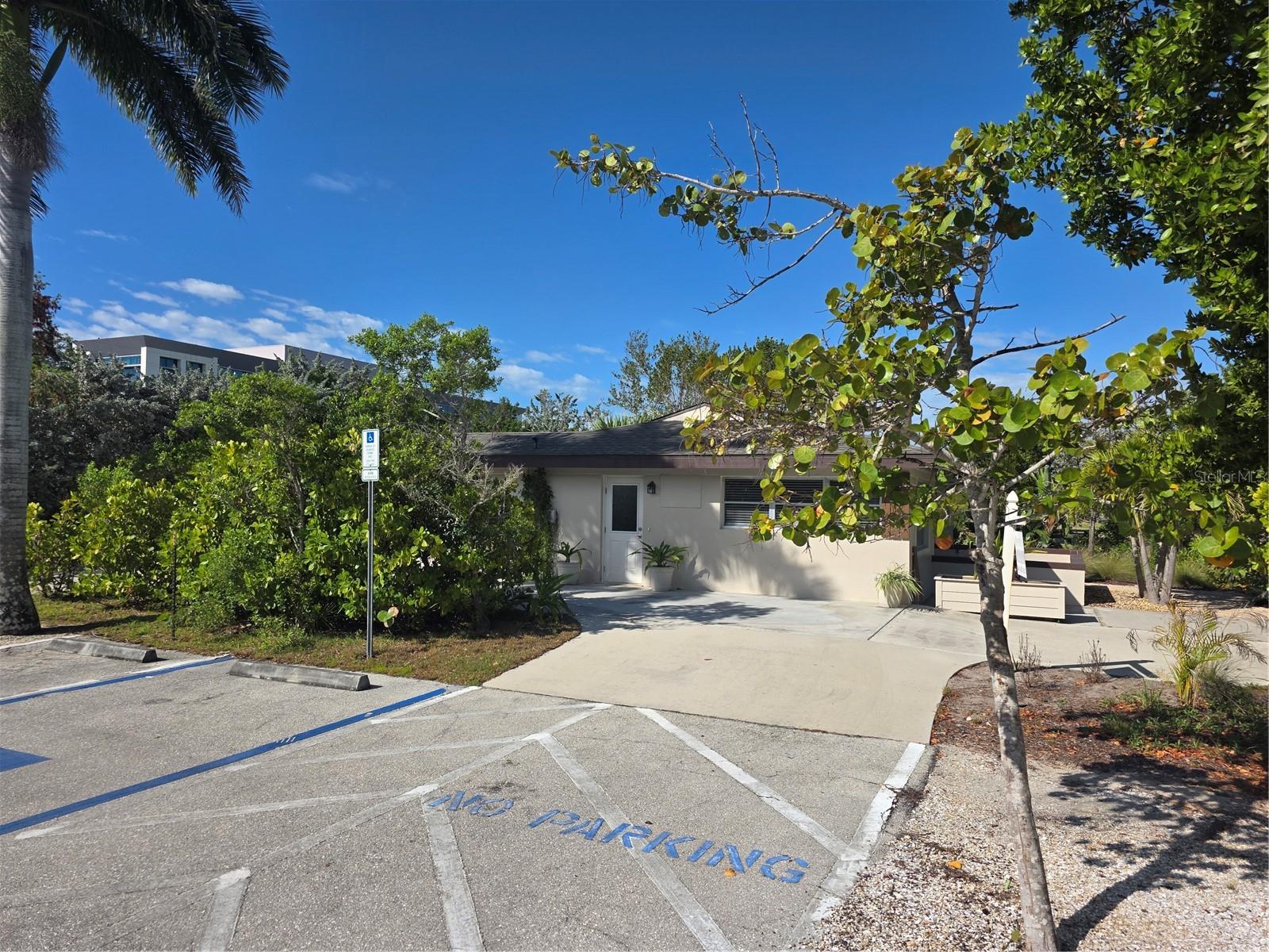 WOODS 2ND ADD - Residential
