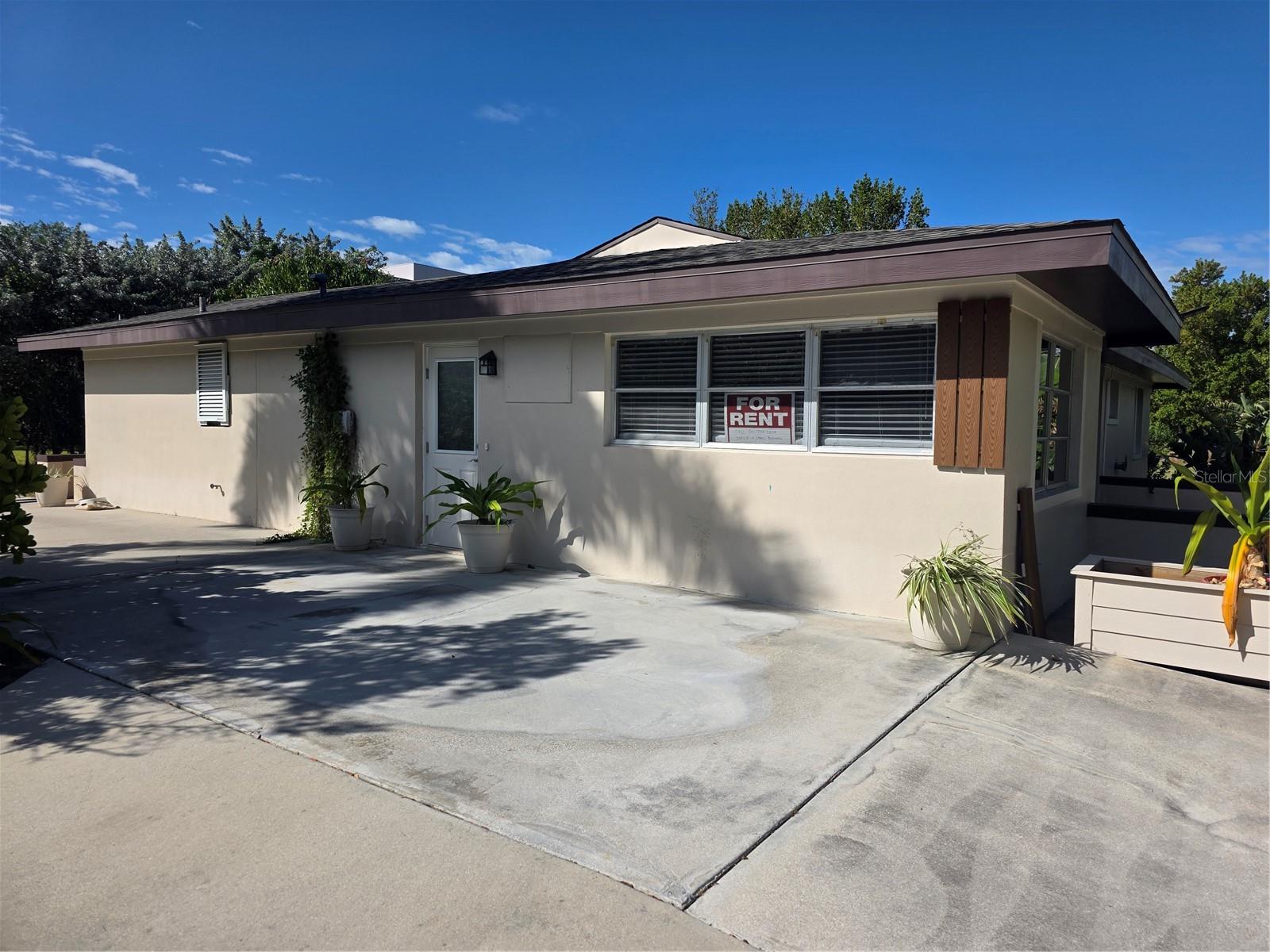 725 PATTY AVENUE 1 AND 2