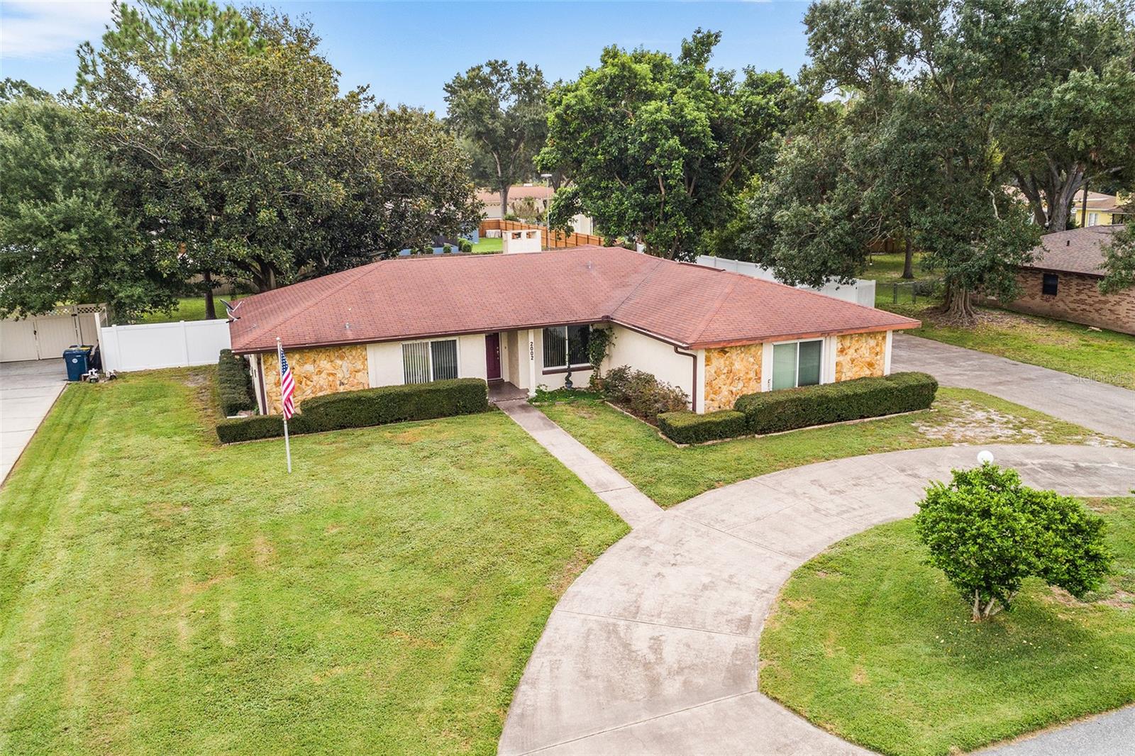 LAKE WHISTLER ESTATES - Residential