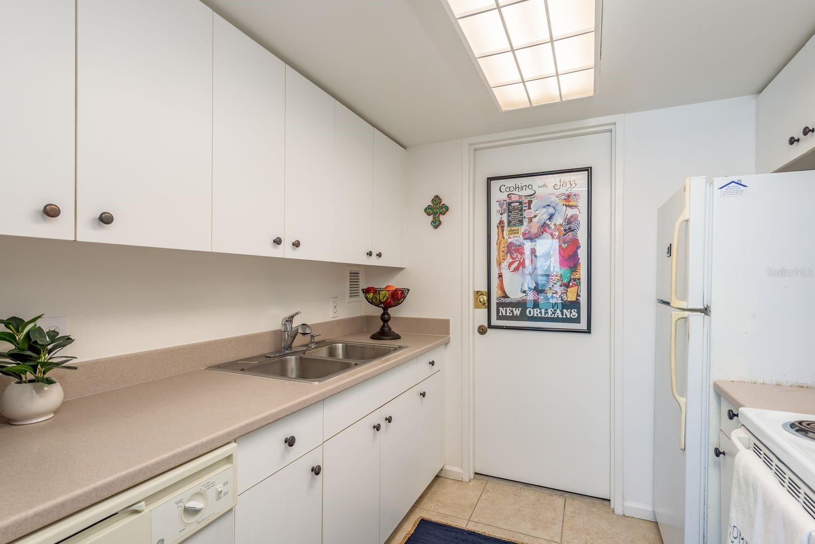 REGATTA BEACH CLUB CONDO - Residential