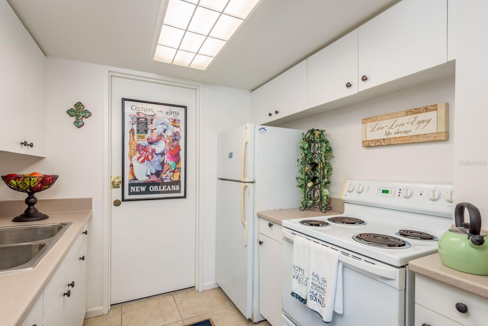 REGATTA BEACH CLUB CONDO - Residential