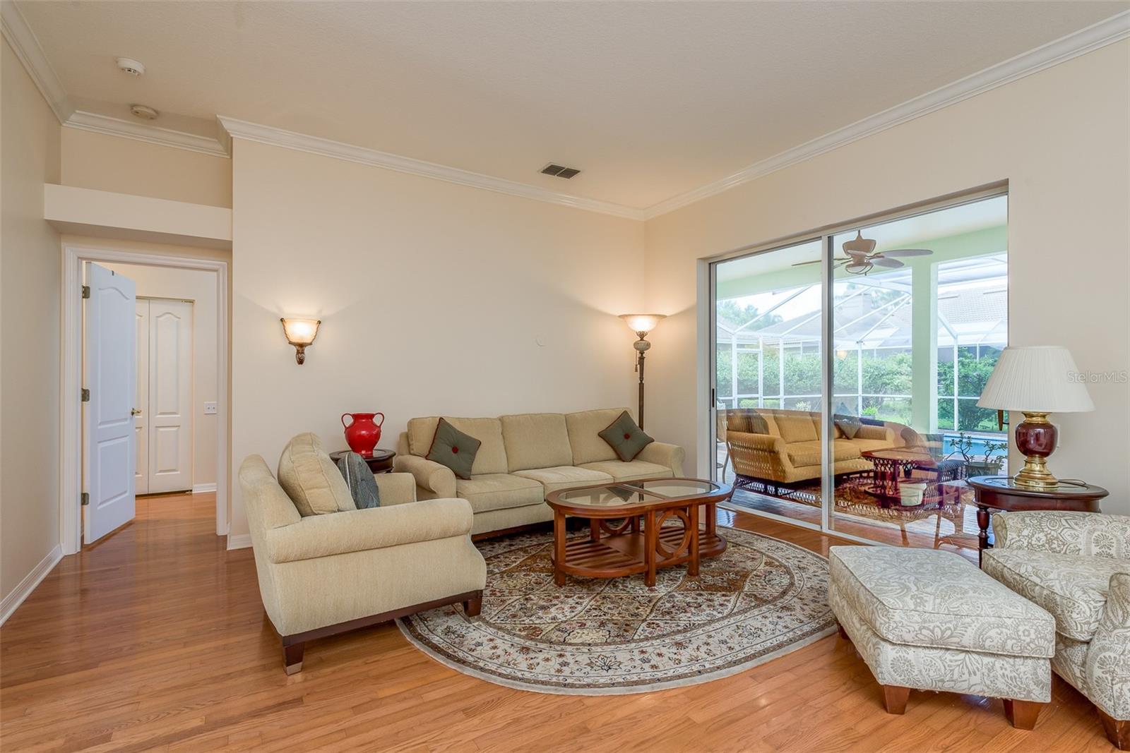 Photo 9 of 73 of 4033 LIGUSTRUM DRIVE house