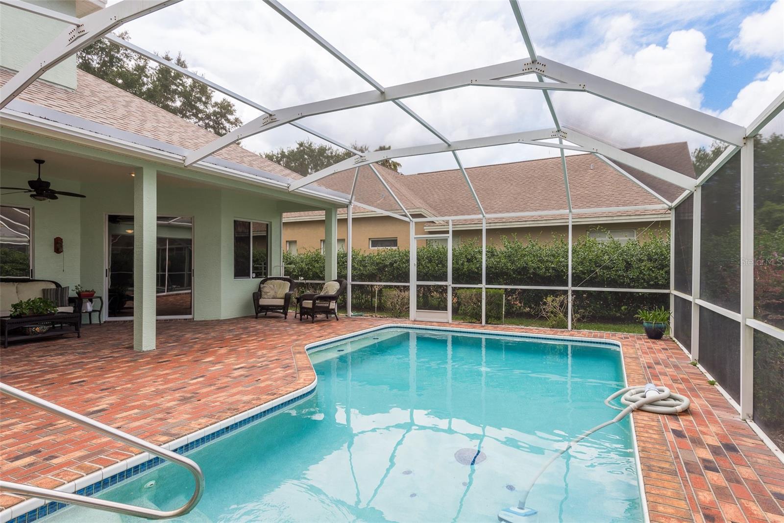 Photo 43 of 73 of 4033 LIGUSTRUM DRIVE house