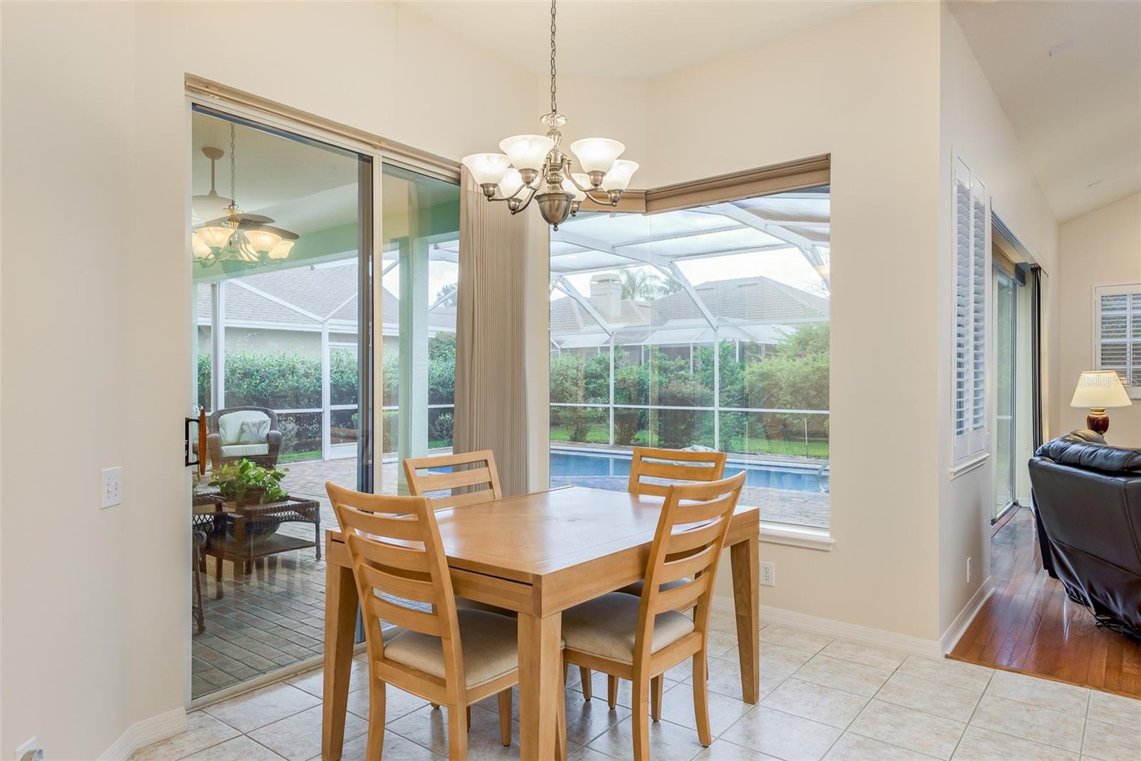 Photo 19 of 73 of 4033 LIGUSTRUM DRIVE house