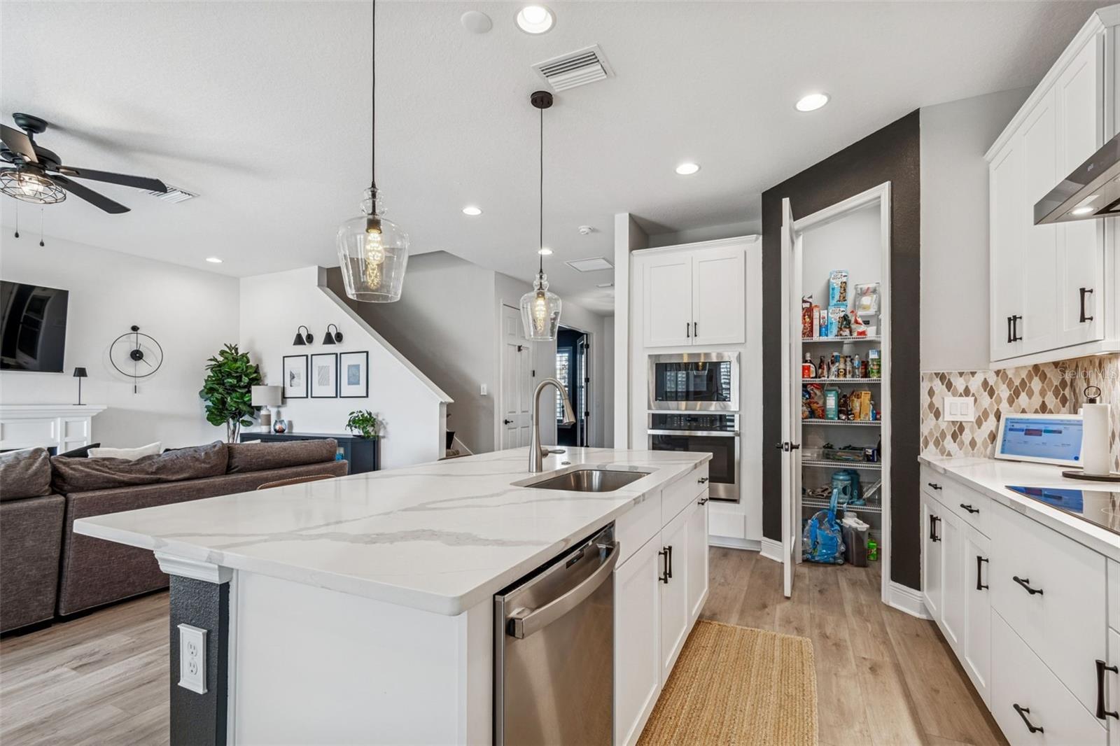 BEXLEY SOUTH 4-4 AND NORTH 3-1 PHASE B PB 85 PG 05 - Residential