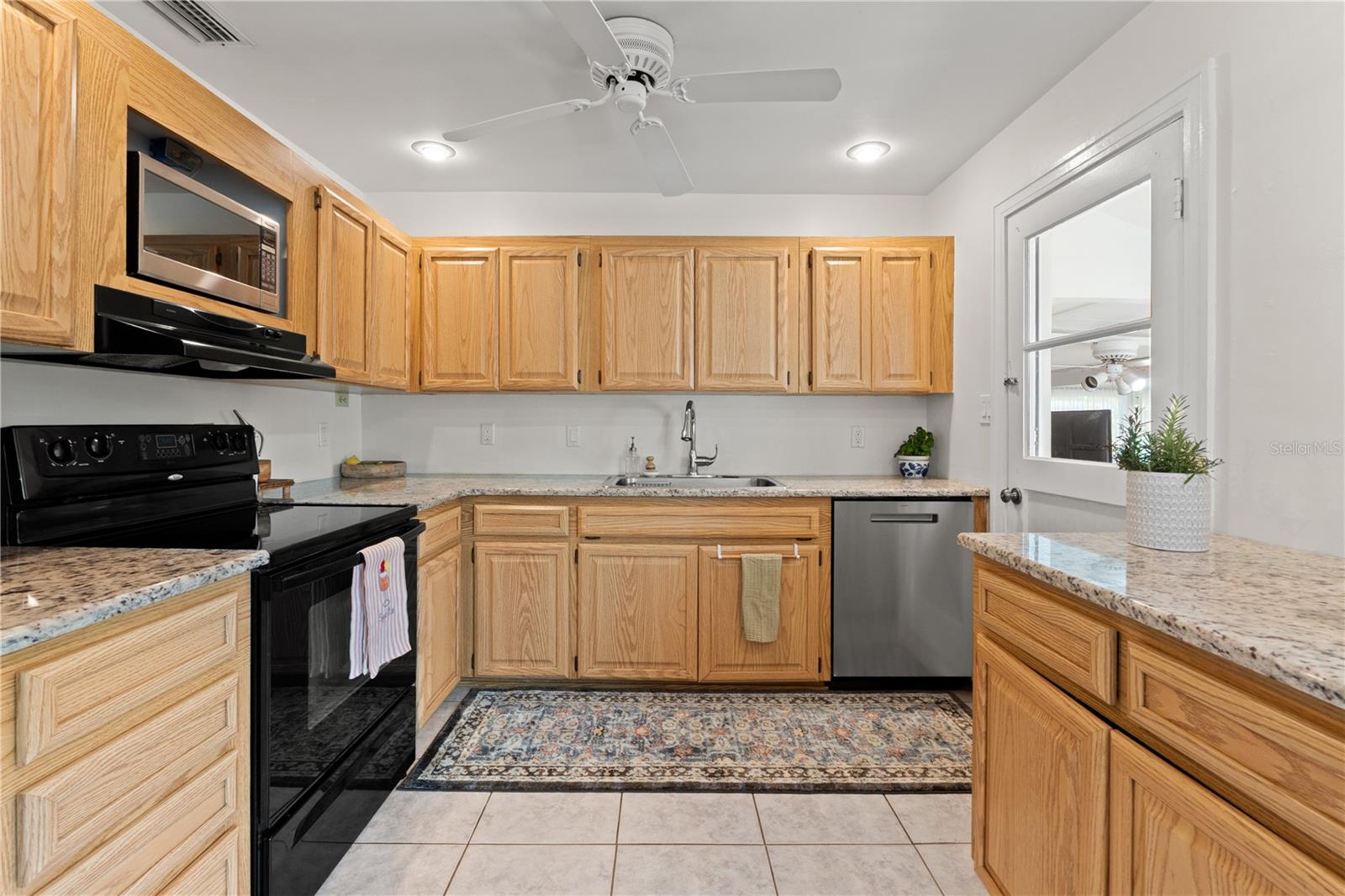 LAKEWOOD ESTATES SEC C - Residential