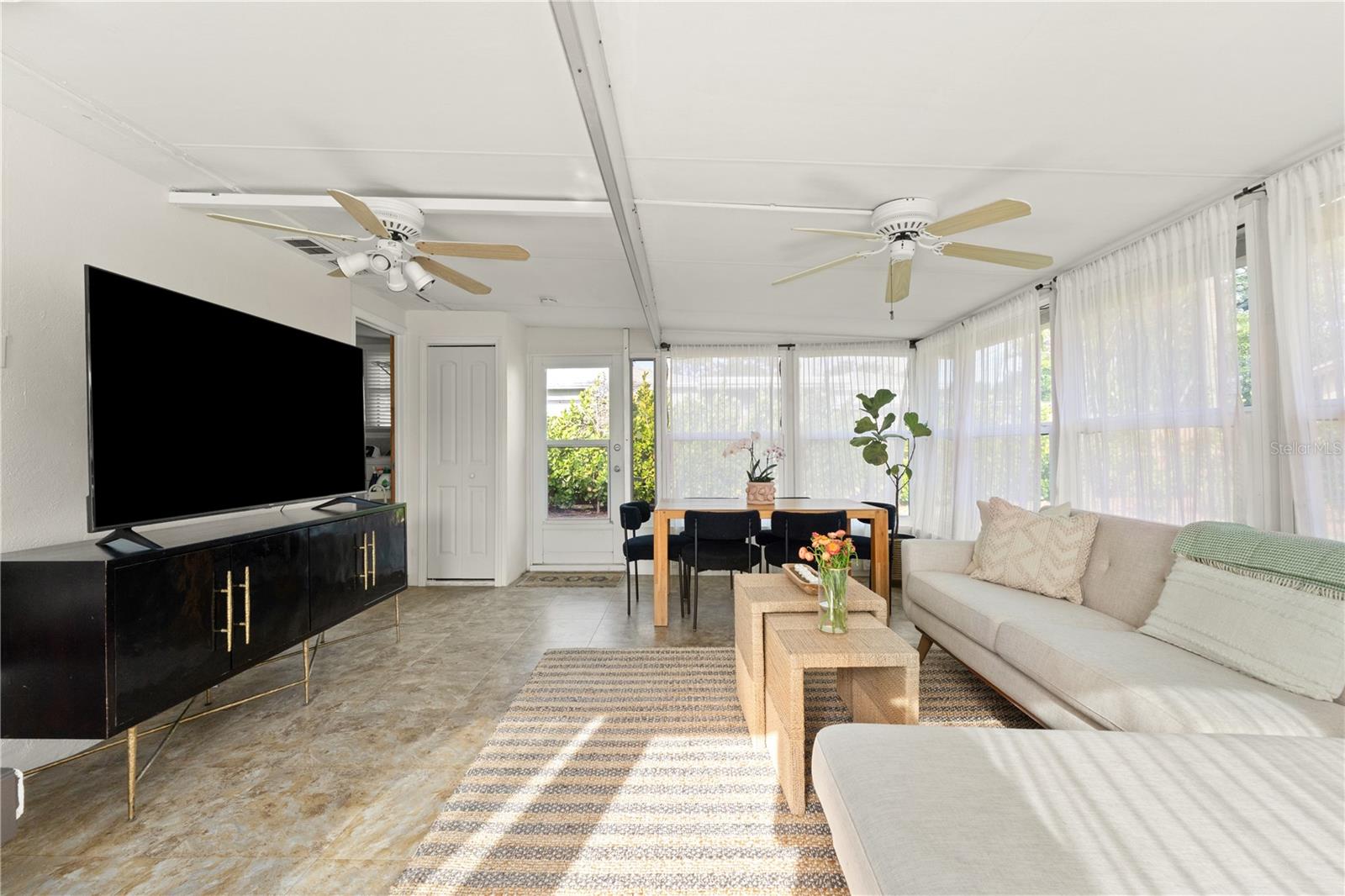 LAKEWOOD ESTATES SEC C - Residential