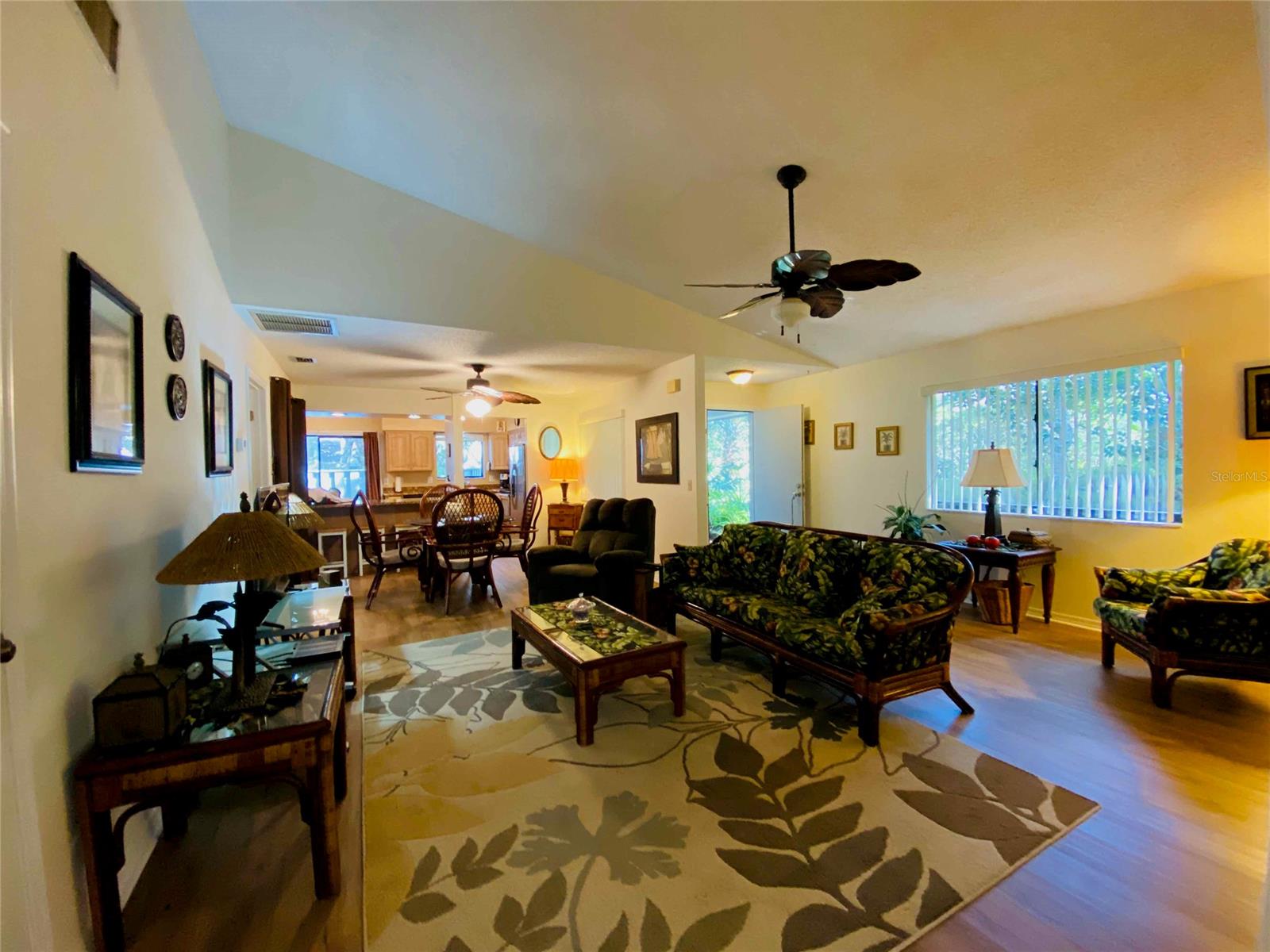 Seawoods Un 01 - Residential